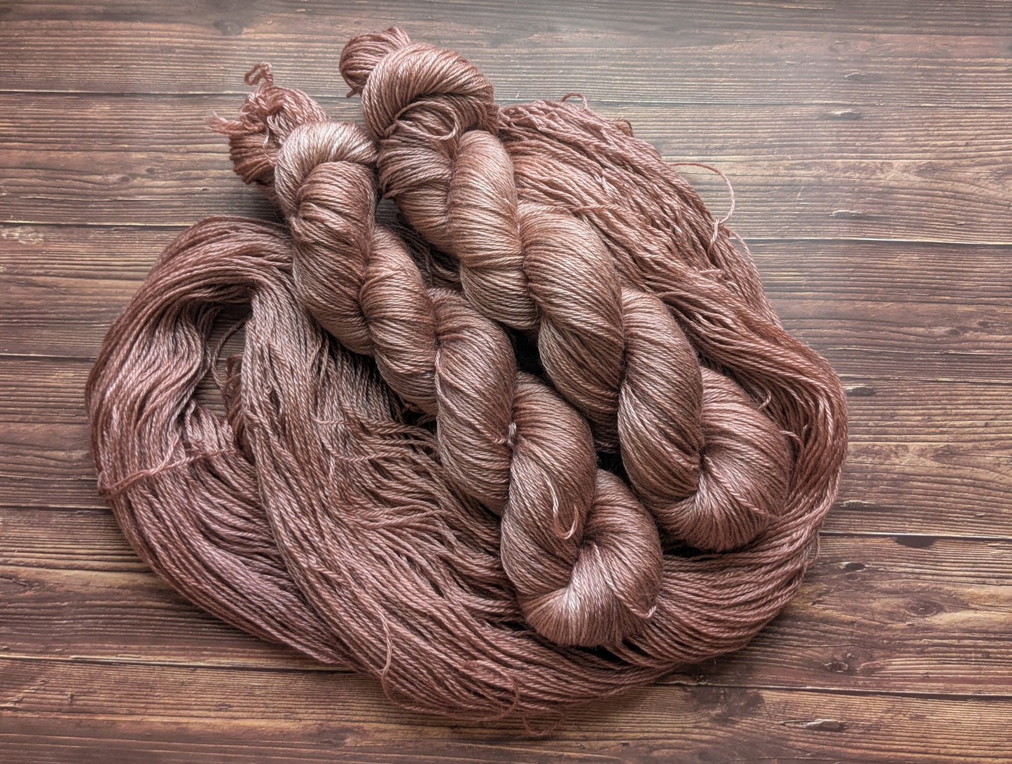 Echeveau Lyl Sunshine Tencel Merino – Fingering – Coloris Orangerie et Oxyde de fer