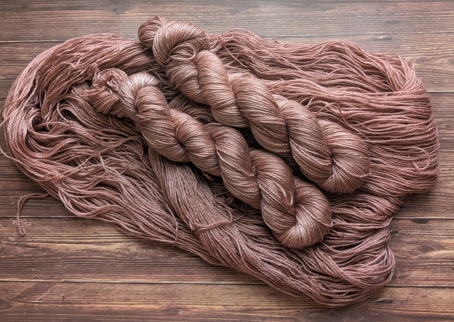 Echeveau Lyl Sunshine Tencel Merino – Fingering – Coloris Orangerie et Oxyde de fer