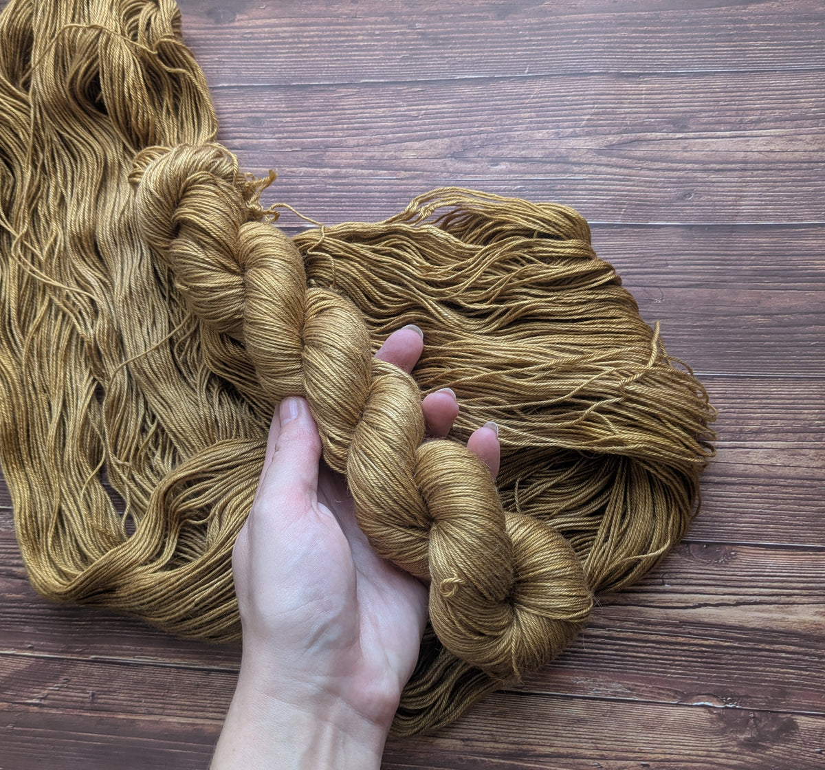Echeveaux Lyl Camel Silk - Soie Bébé Chameau - Fingering coloris Golden Hour