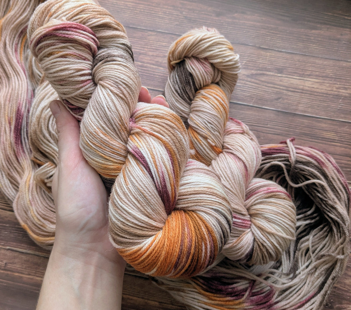 Echeveau Lyl Frenchy mérinos d'arles NSW – Fingering – Coloris Lueurs