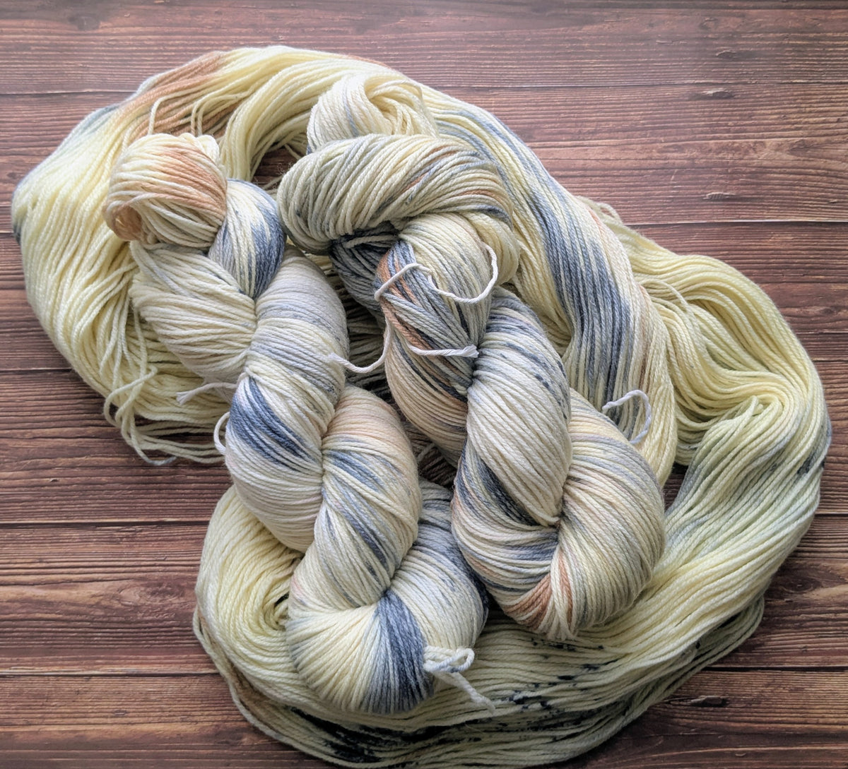 Echeveau Lyl Frenchy mérinos d'arles NSW – Fingering – Coloris Allemagne