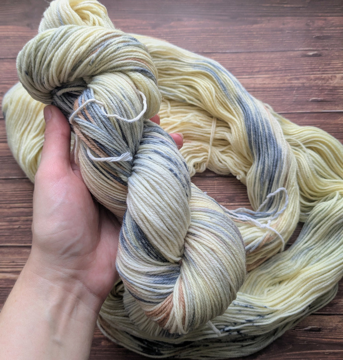 Echeveau Lyl Frenchy mérinos d'arles NSW – Fingering – Coloris Allemagne
