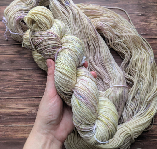 Echeveau Lyl Frenchy mérinos d'arles NSW – Fingering – Coloris Vienne