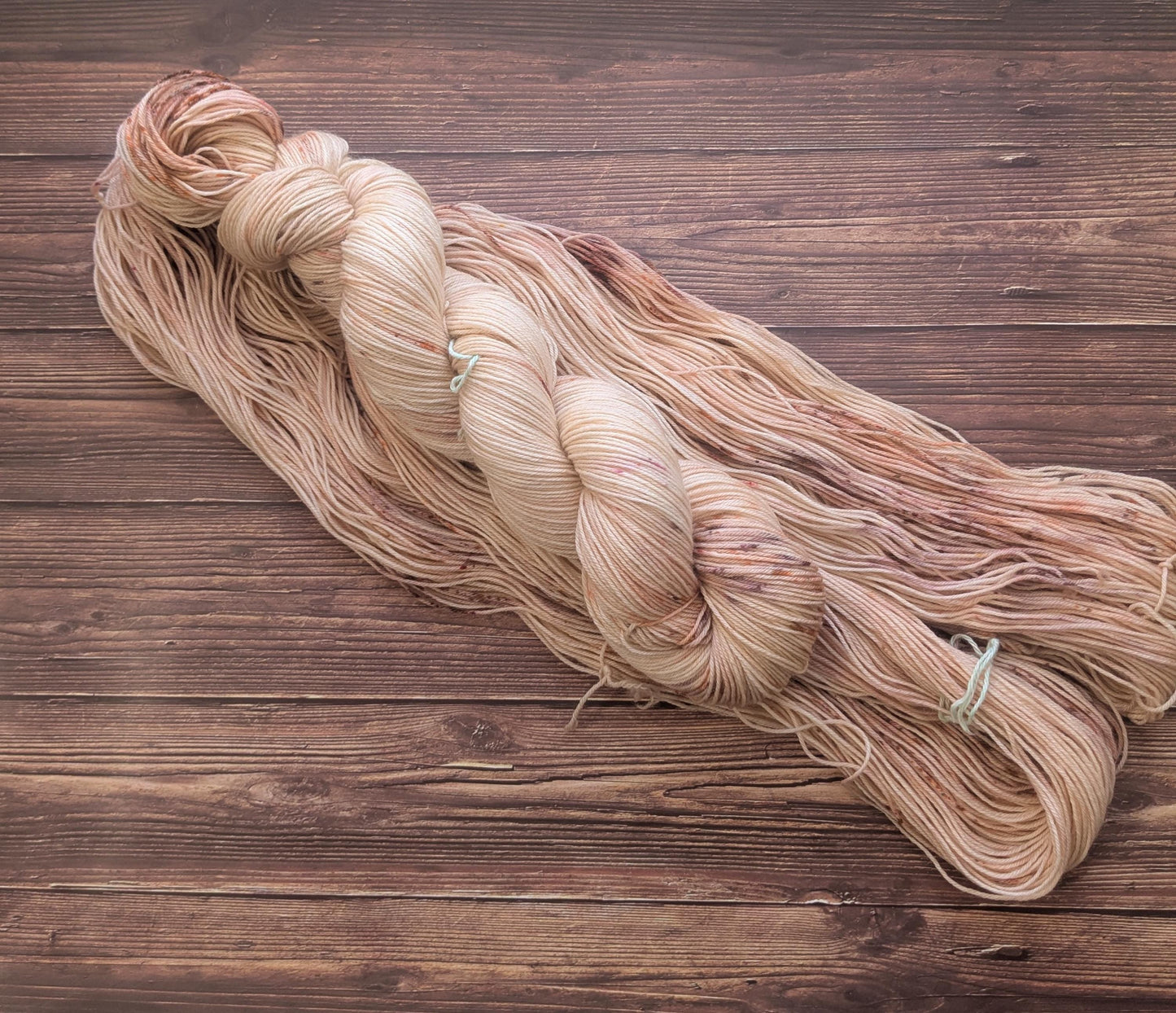 Echeveau Lyl Sock merinos superwash nylon – Fingering Sock - Coloris Colisée