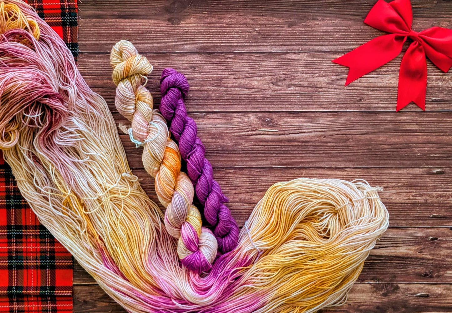 Echeveaux Le tour du monde Lylysurunfil - Kit chaussettes - Décembre - Bûche de Noël