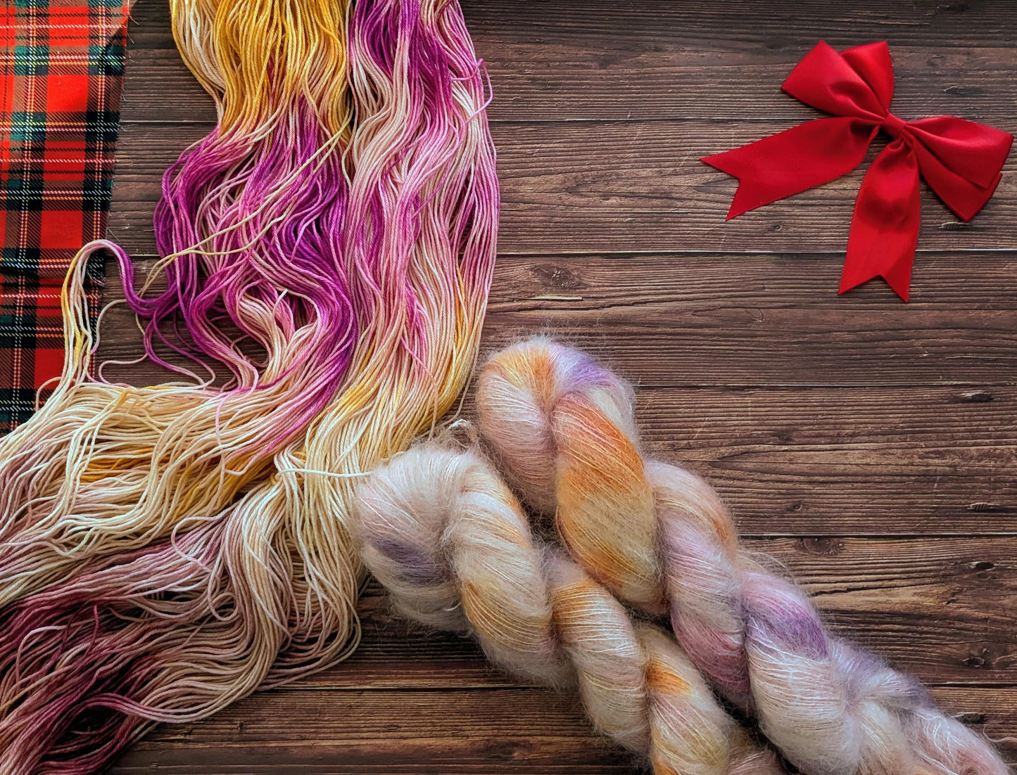 Echeveaux Le tour du monde Lylysurunfil - Lyl Moher Mohair et soie Lace - Décembre - Bûche de Noël