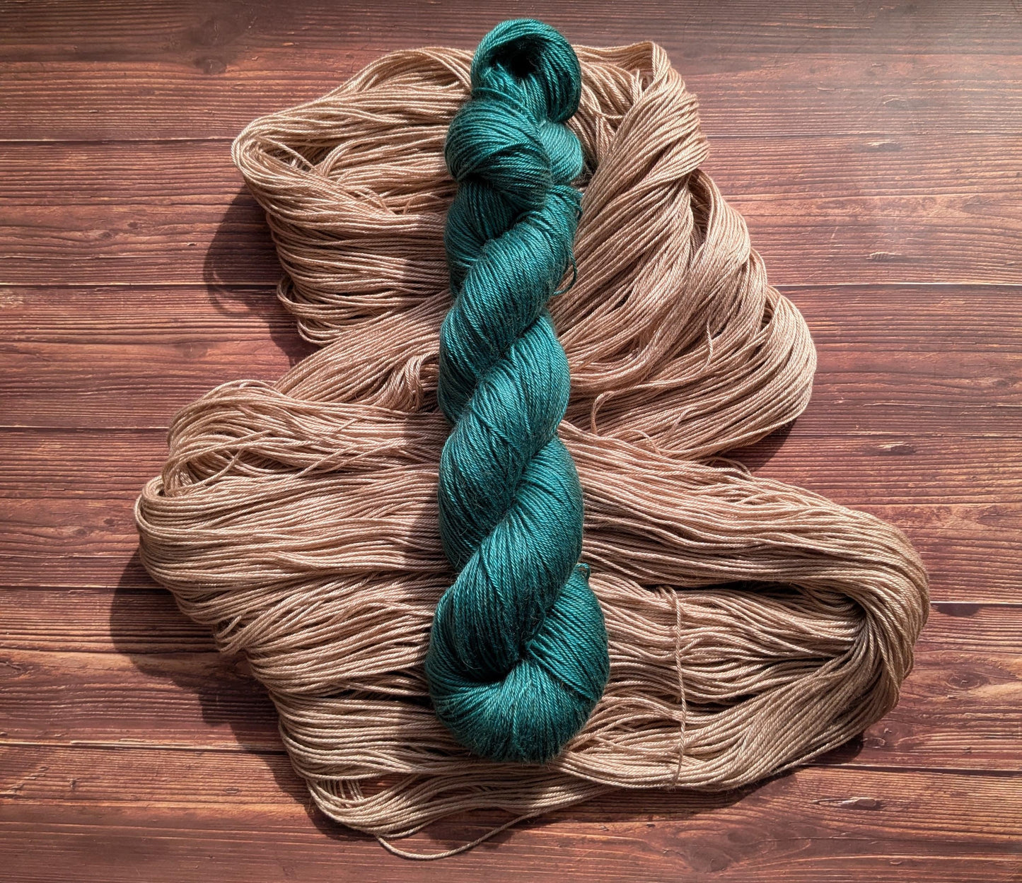 Echeveaux Lyl Camel Silk - Soie Bébé Chameau - Fingering - Emerald