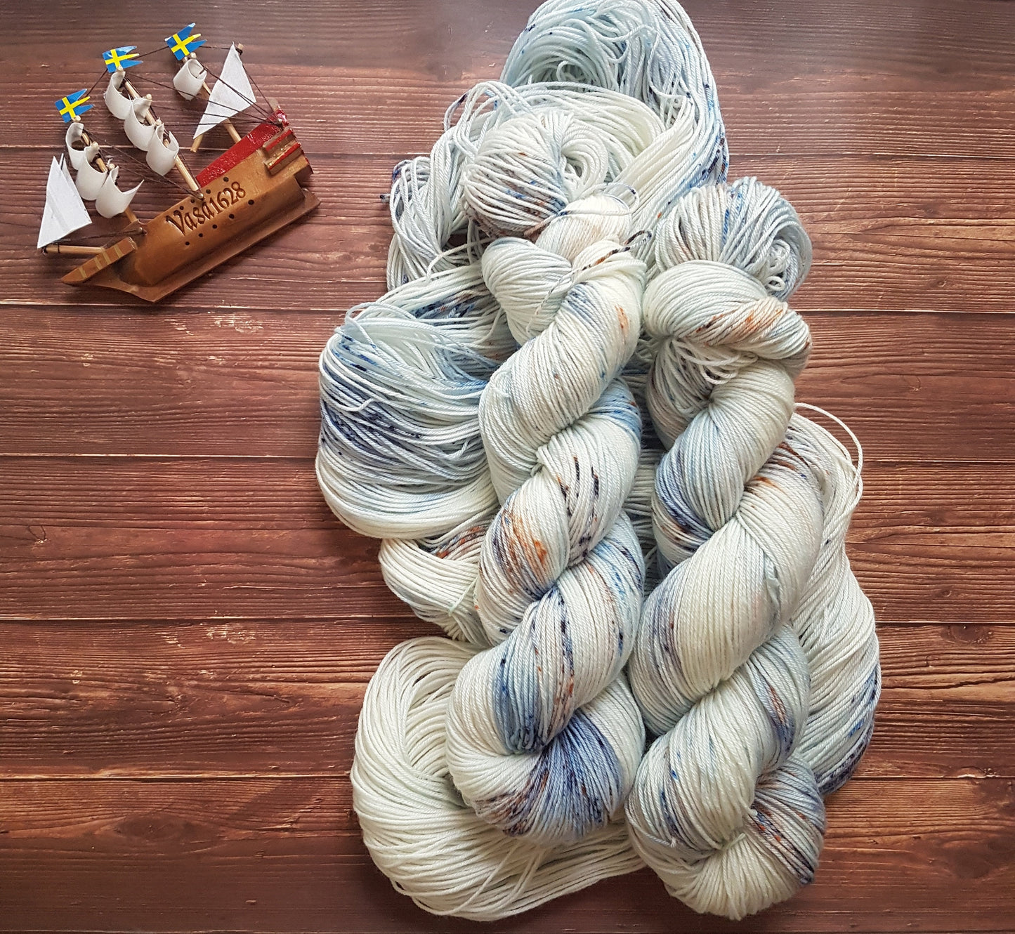 Echeveau Lyl Sock mérinos superwash nylon – Fingering – Coloris voguer sur les mers