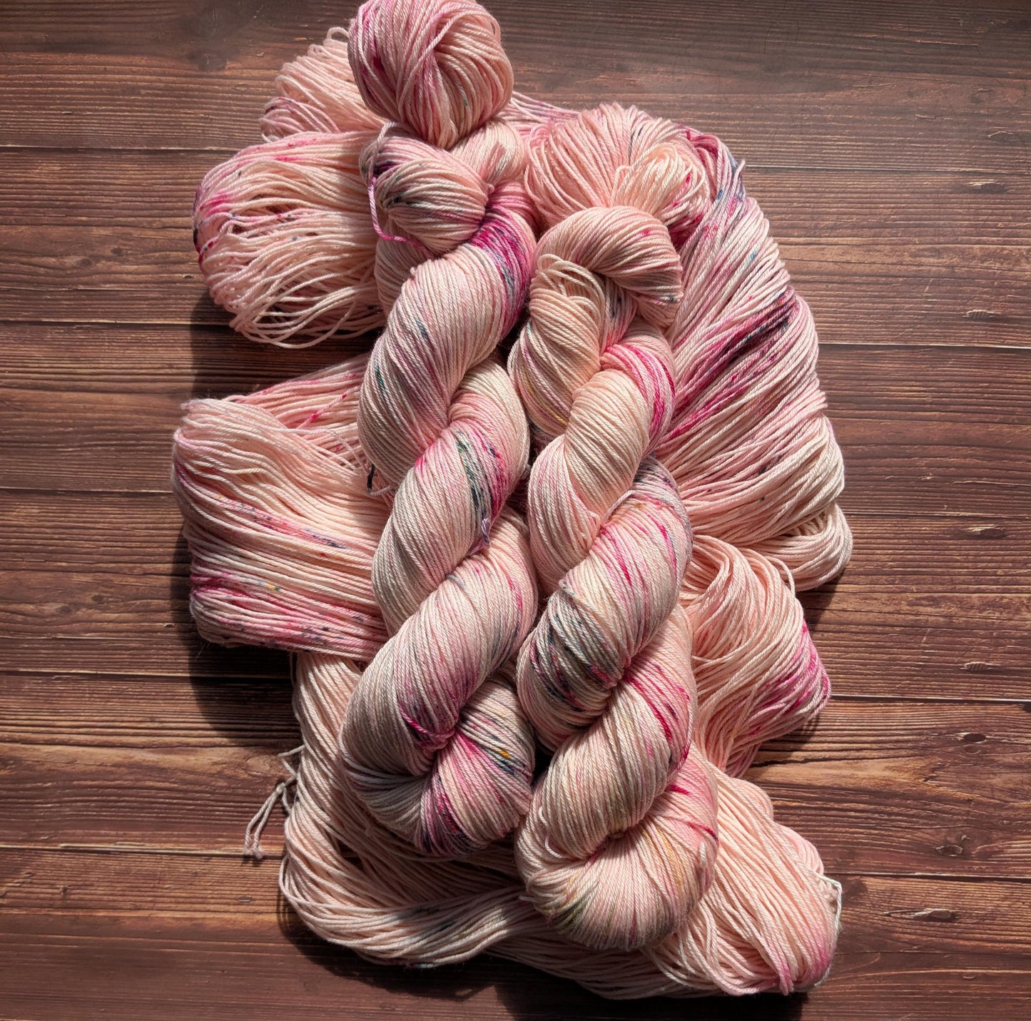 Lyl Sock - merinos nylon - Fingering- Le tour du monde Lylysurunfil - Avril - Floraison