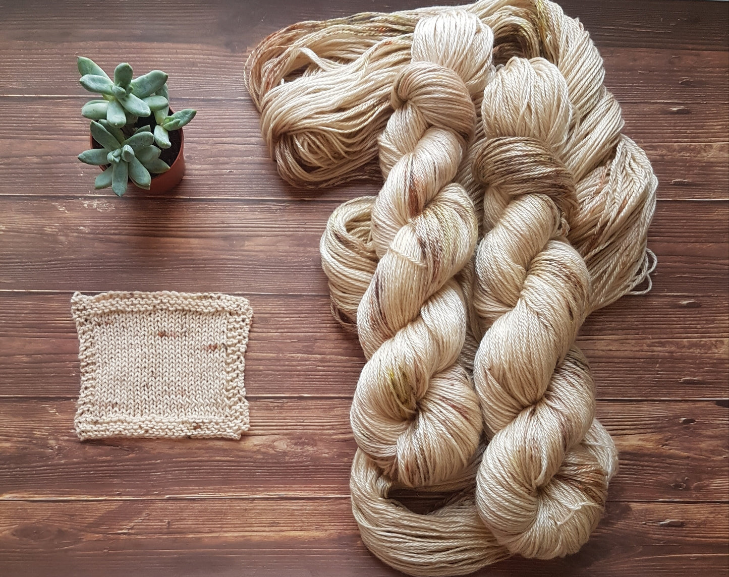 Echeveau Lyl Sunshine Tencel Merino – Fingering – Coloris Perdus dans le désert