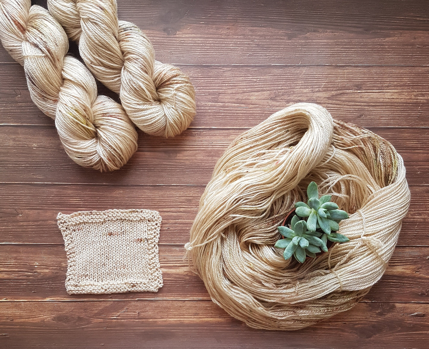 Echeveau Lyl Sunshine Tencel Merino – Fingering – Coloris Perdus dans le désert
