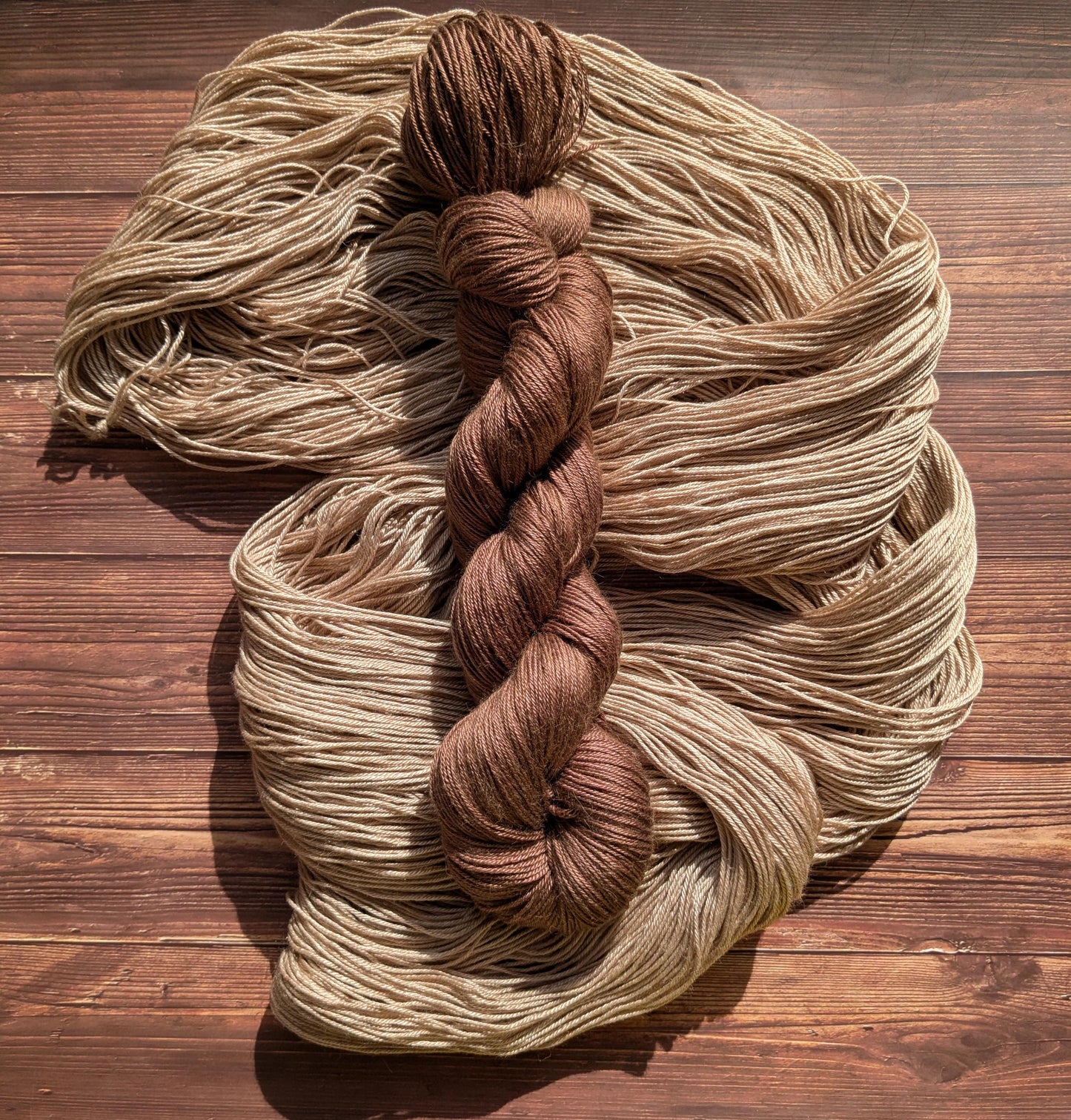 Précommande écheveaux Lyl Camel Silk - Soie Bébé Chameau - Fingering