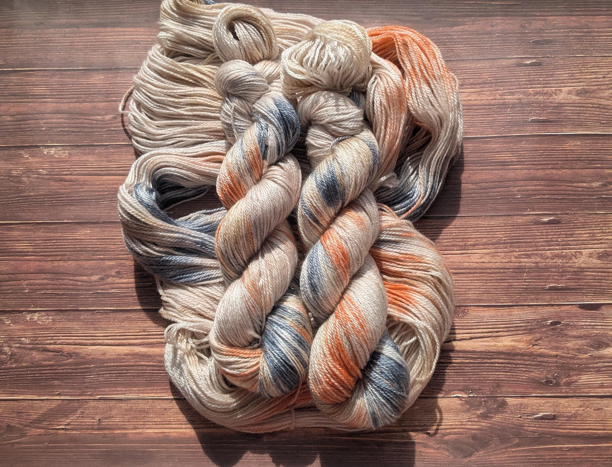 Echeveau Lyl Sunshine mérinos tencel – Fingering – Coloris Le Phare