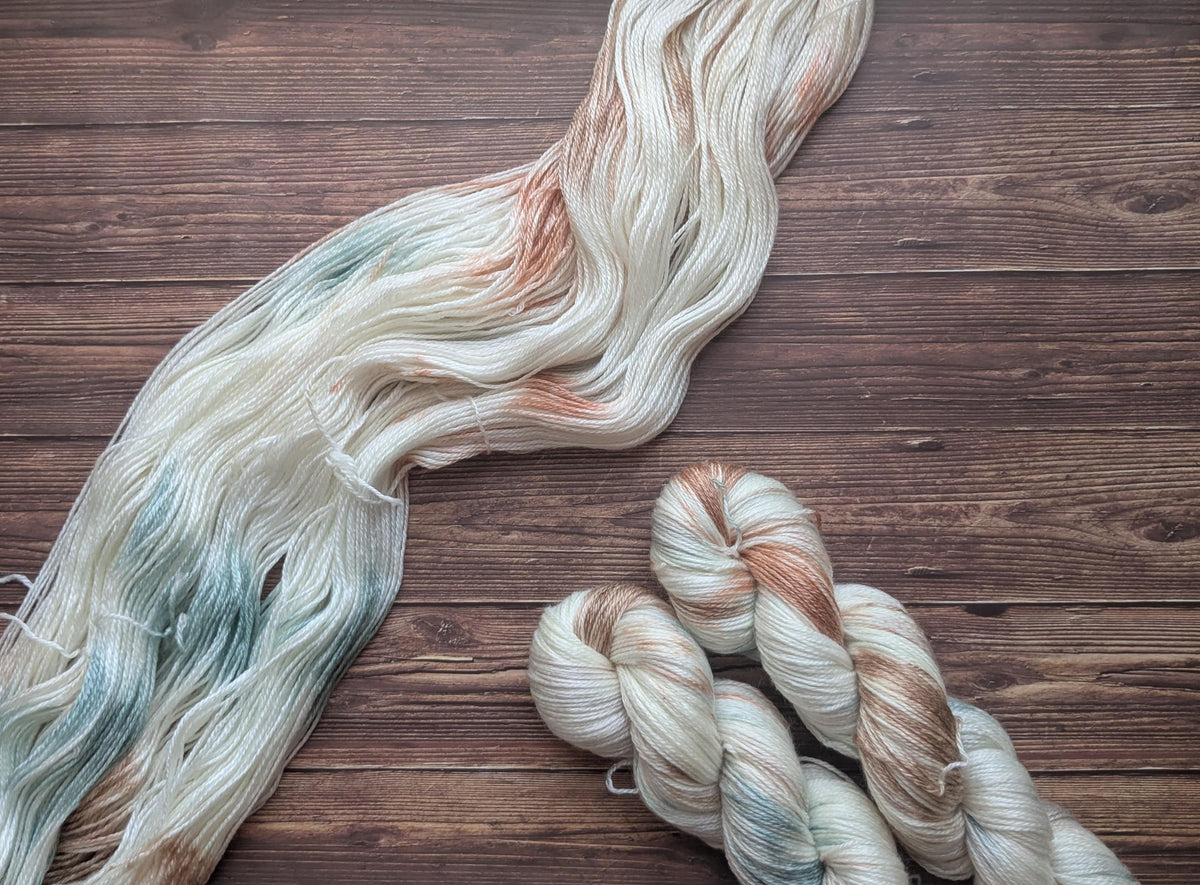 Echeveau Lyl Sunshine mérinos tencel – Fingering – Coloris Bout du monde