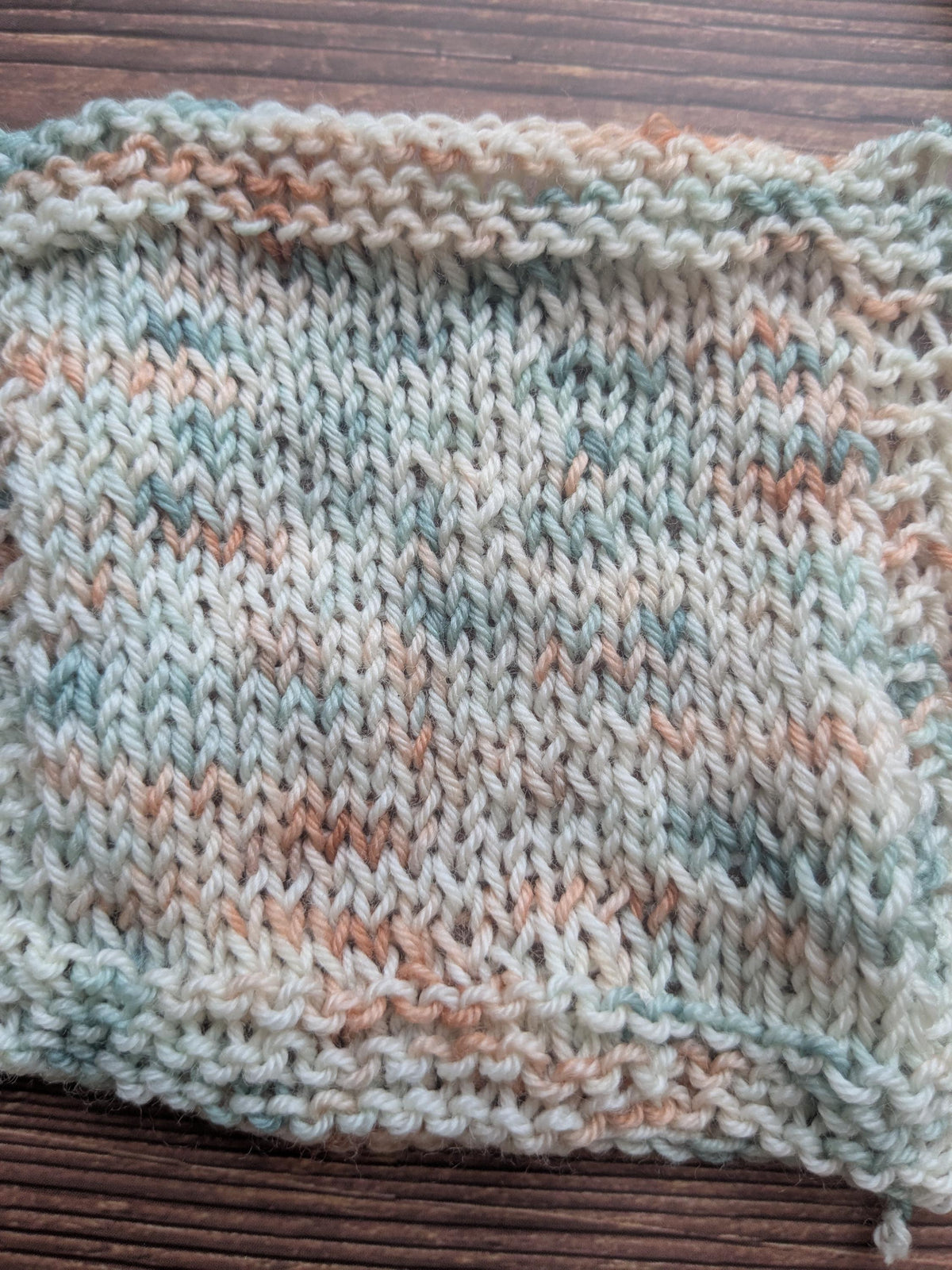 Echeveau Lyl Sunshine mérinos tencel – Fingering – Coloris Bout du monde